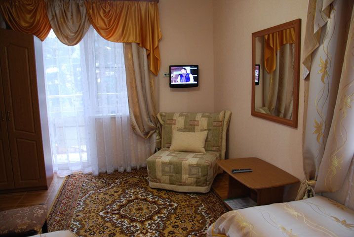 отель Кипарис