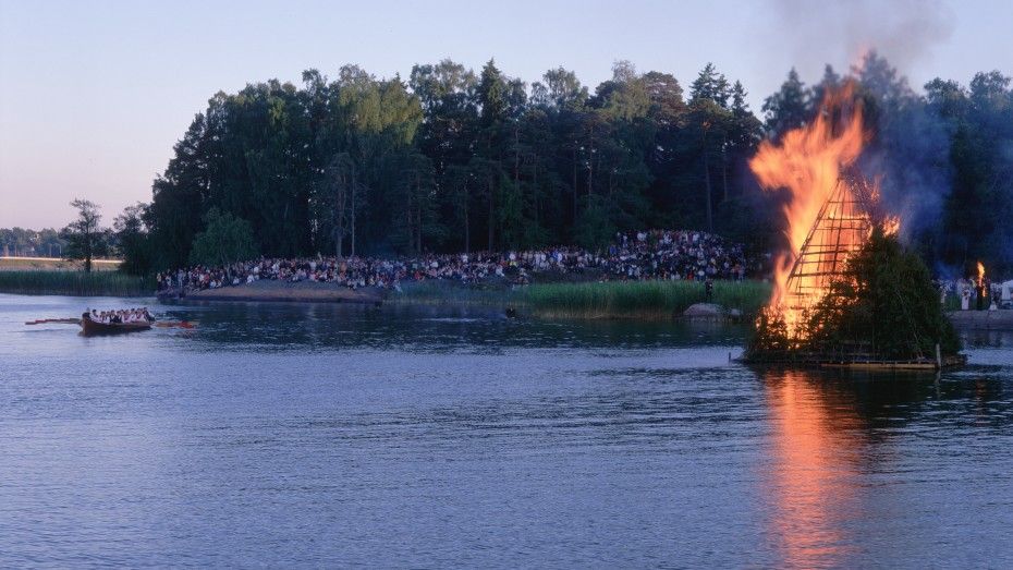 Midsummer Seurasaari 1051-930x523 copy