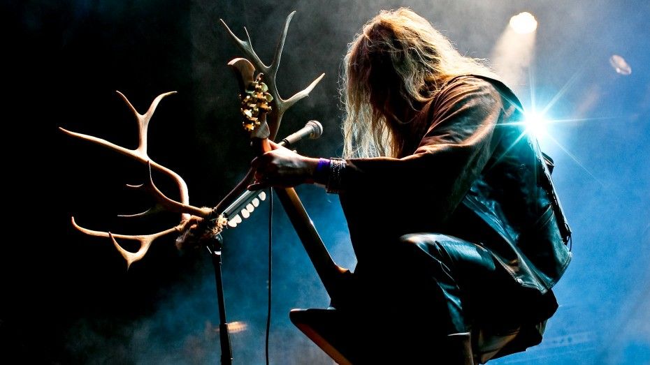 heavy concert 34381-930x523